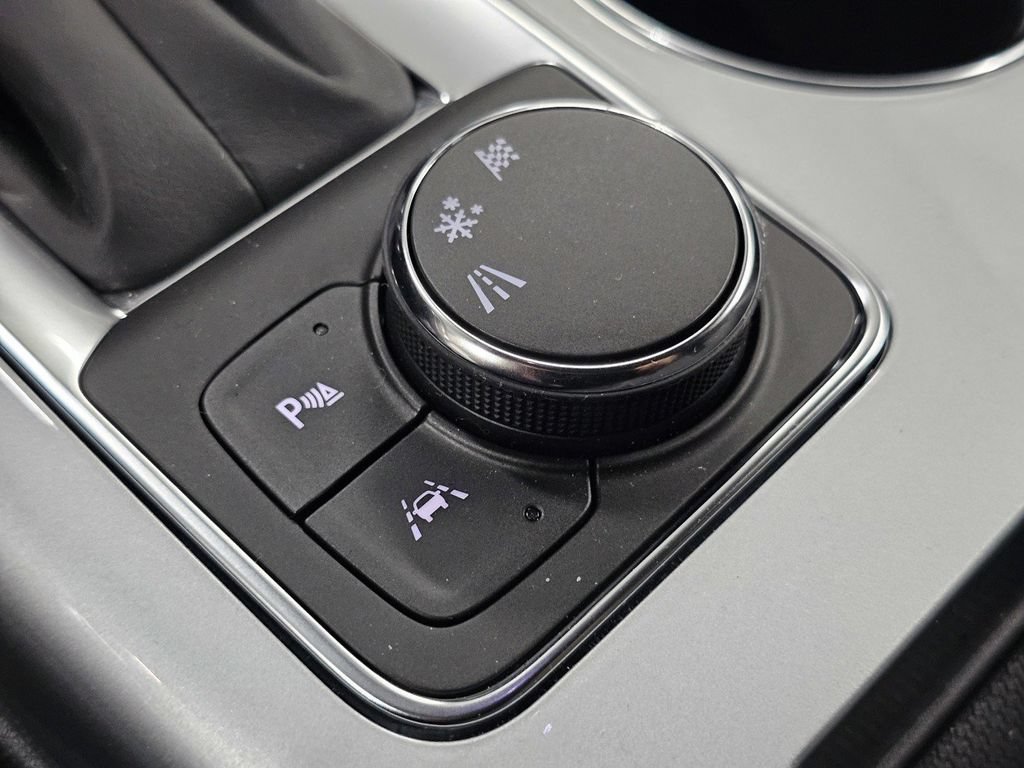Used 2026 Chevrolet Blazer LT FWD image 21