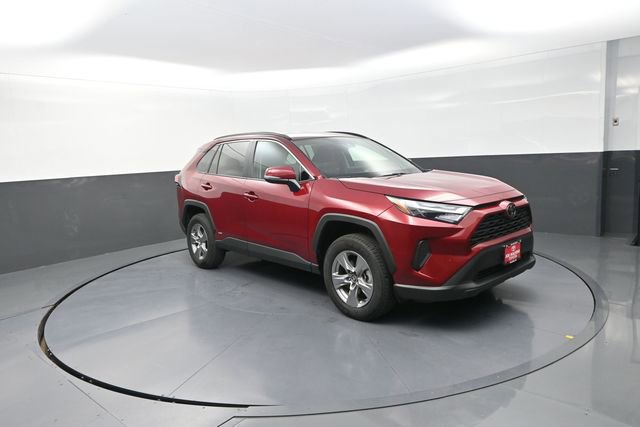 Used 2025 Toyota RAV4 XLE AWD/4WD image 22
