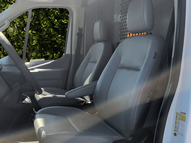 Used 2018 Ford Transit 250 148 Medium Roof RWD image 9