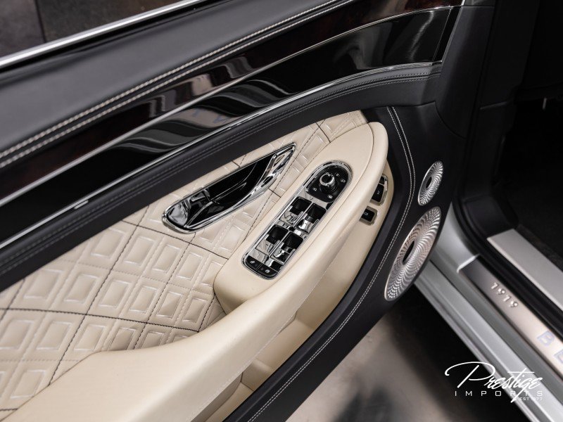 Used 2020 Bentley Continental GT V8 image 21