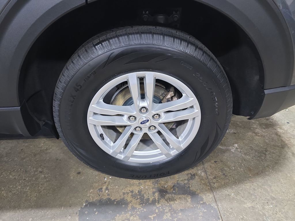 Used 2023 Ford Explorer XLT w/ Equipment Group 202A image 36