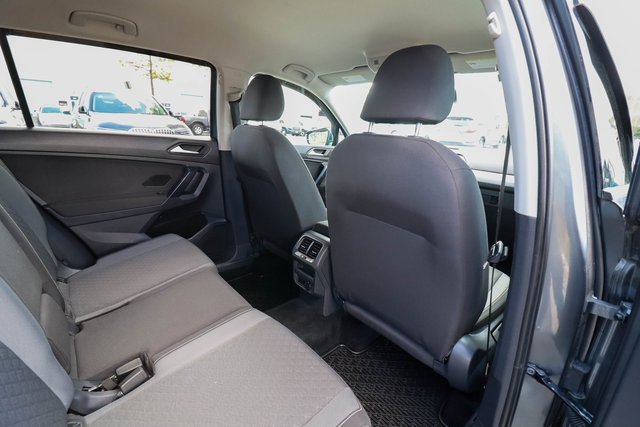 Used 2021 Volkswagen Tiguan S image 47
