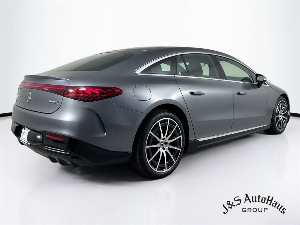 Used 2023 Mercedes-Benz EQS 580 4MATIC Sedan w/ Exclusive Trim Package image 7