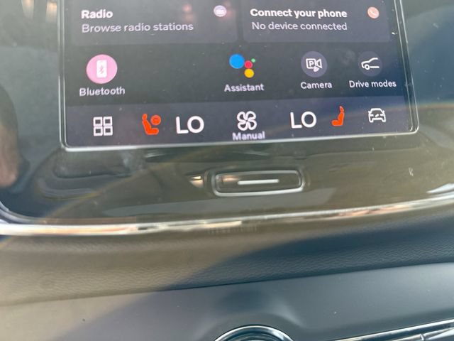 Certified 2025 Volvo XC40 B5 Ultra AWD/4WD image 20