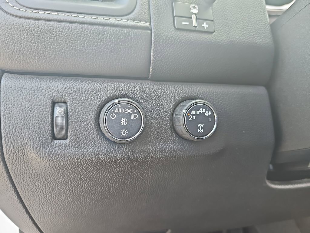 Certified 2022 GMC Canyon Denali image 31