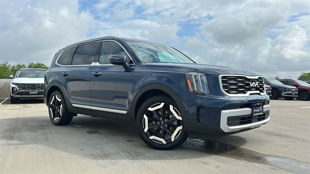 Used 2025 Kia Telluride S AWD/4WD image 6