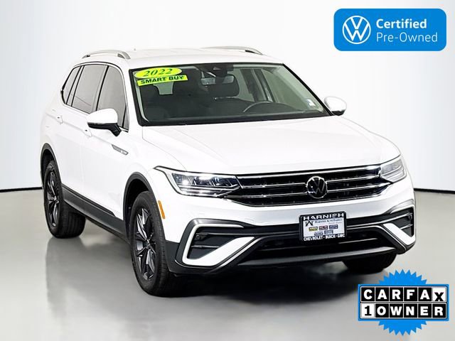 Certified 2022 Volkswagen Tiguan SE image 1