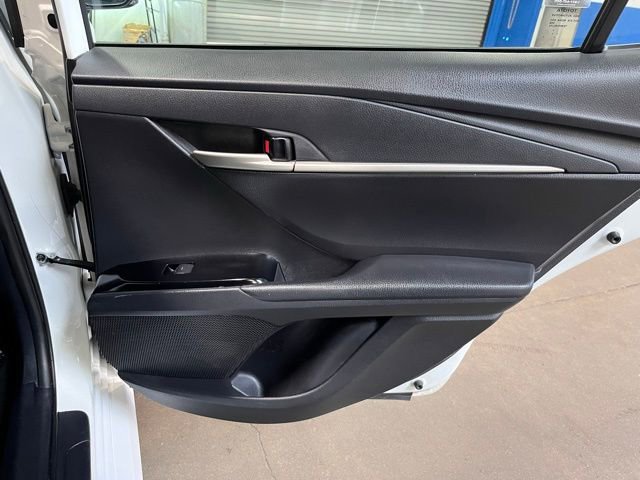 Used 2025 Toyota Camry LE image 13