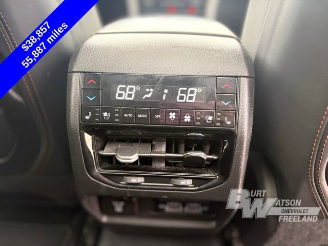 Used 2023 Jeep Grand Cherokee Summit AWD/4WD image 28