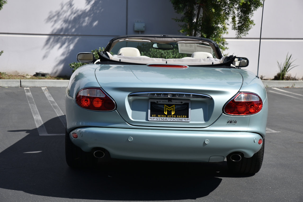 Used 2001 Jaguar XK8 Convertible image 7