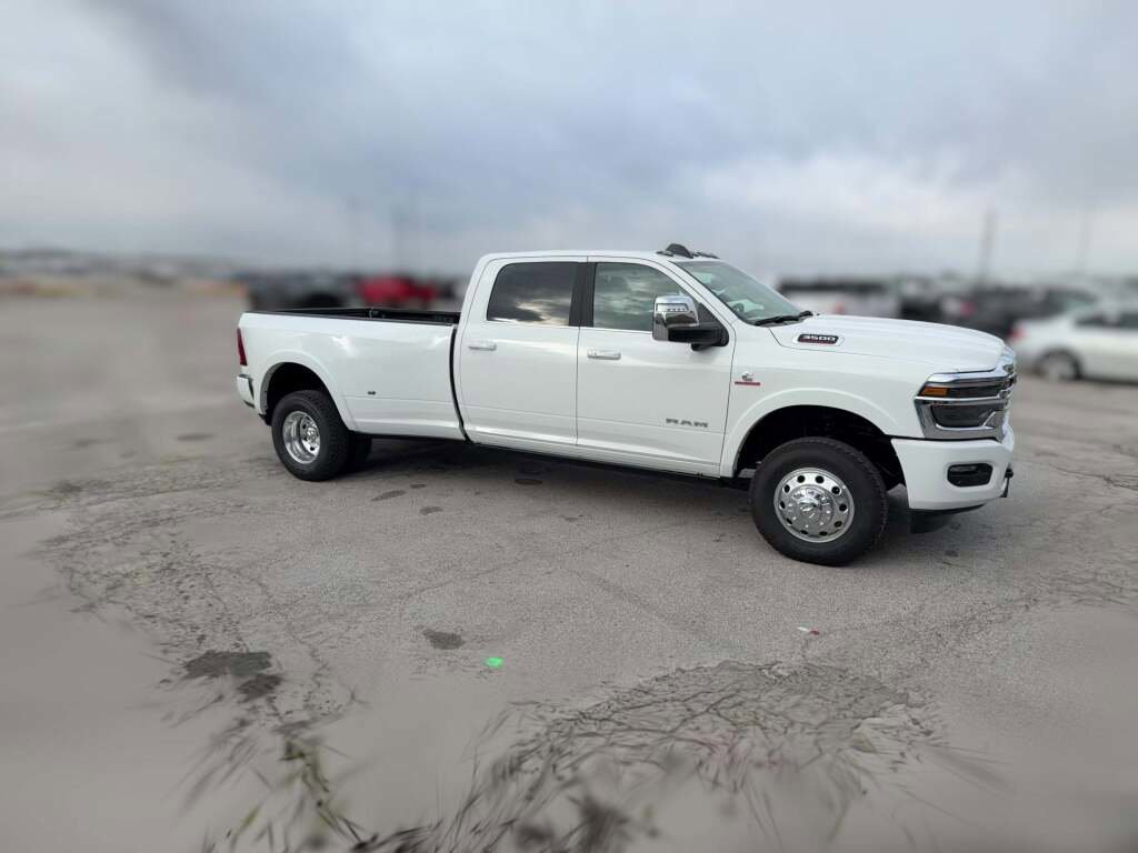 New 2026 RAM 3500 Longhorn image 15