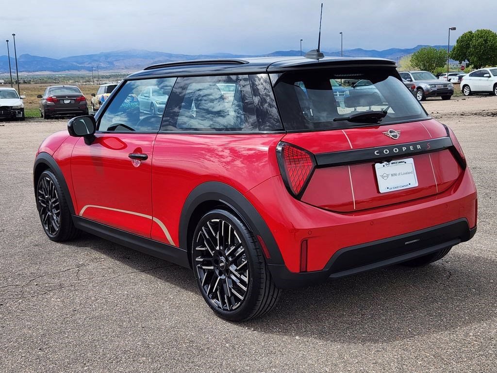 Used 2026 MINI Cooper S FWD image 3
