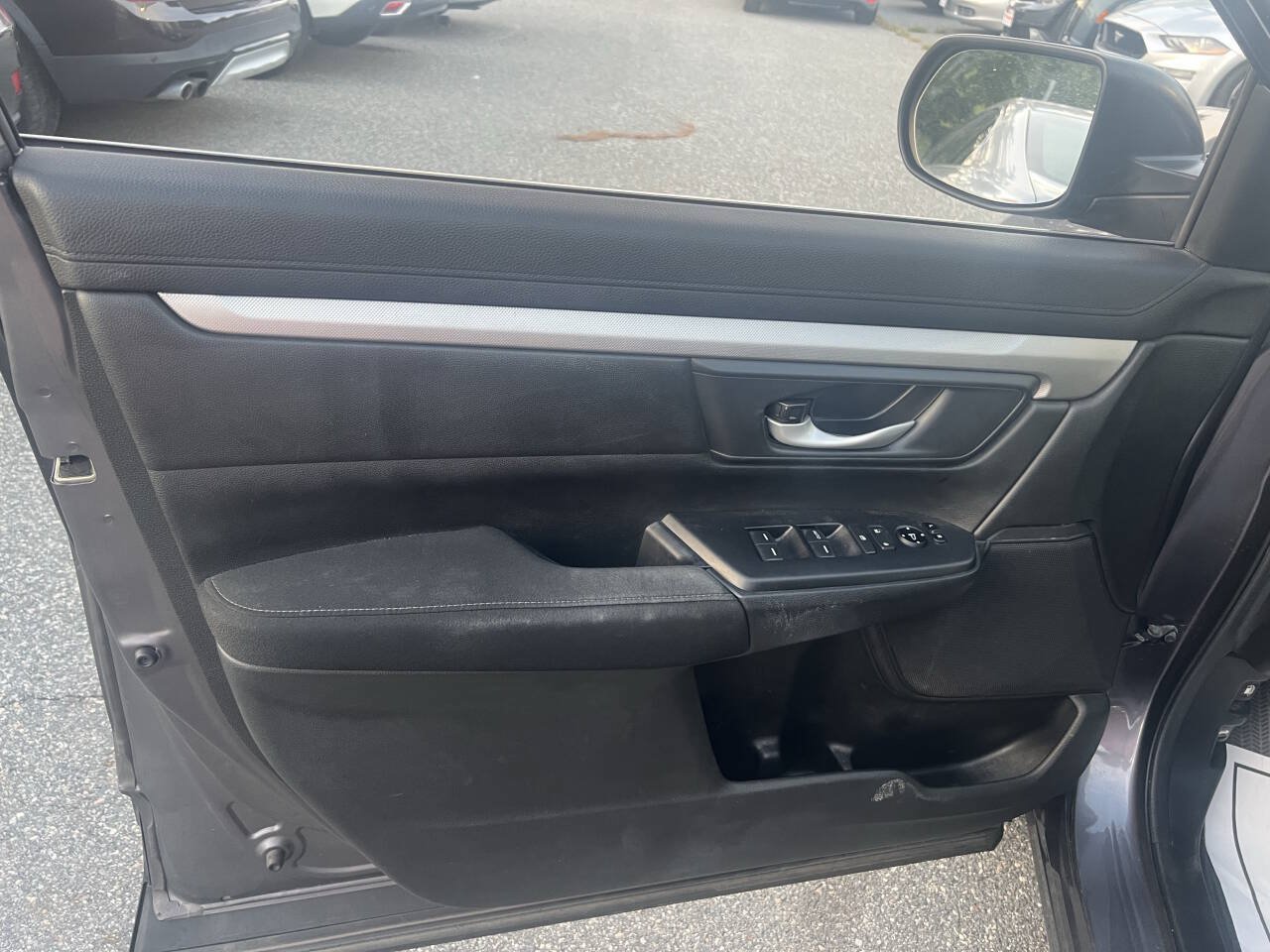 Used 2018 Honda CR-V LX image 26