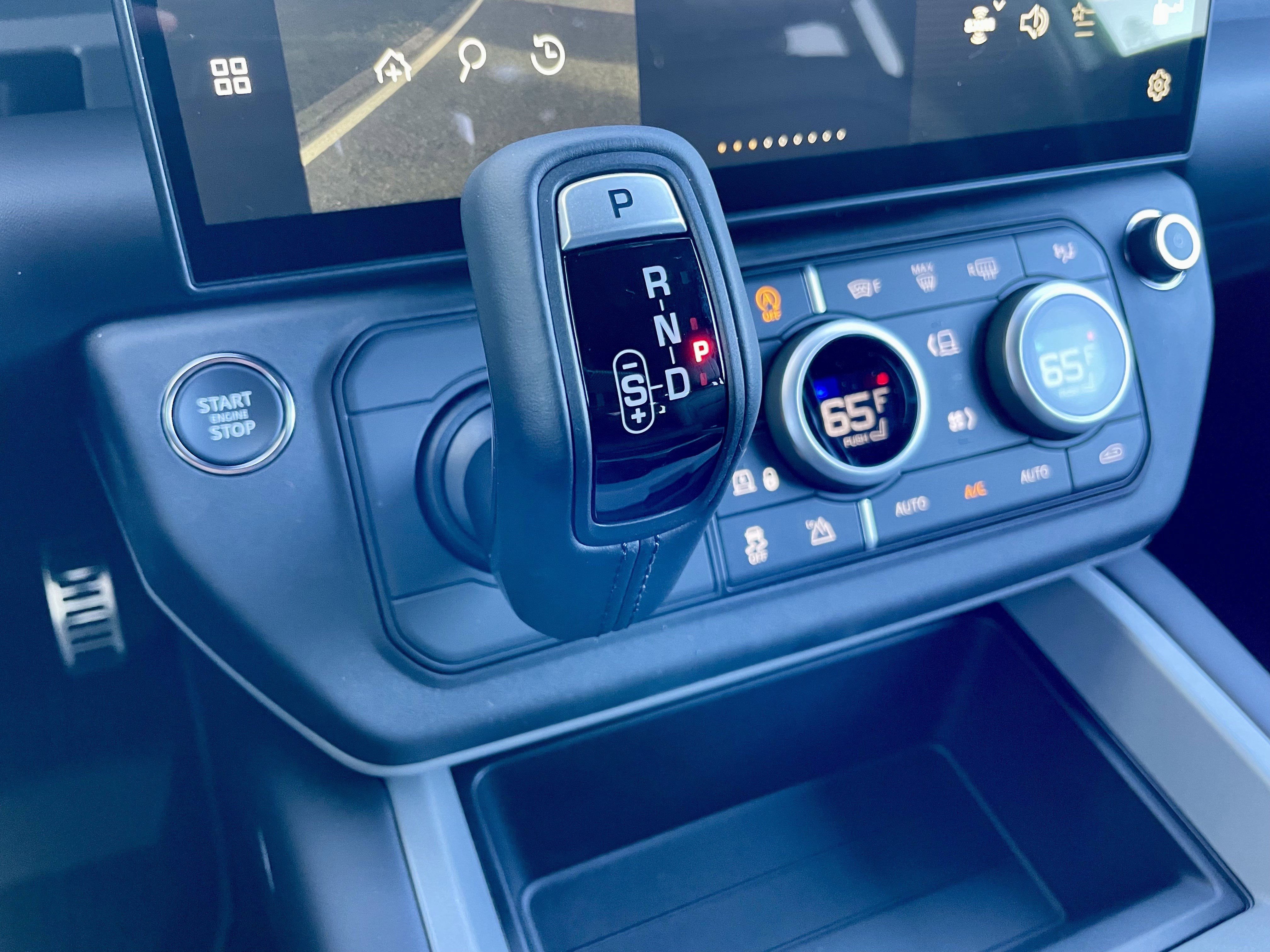 New 2026 Land Rover Defender 110 V8 image 20