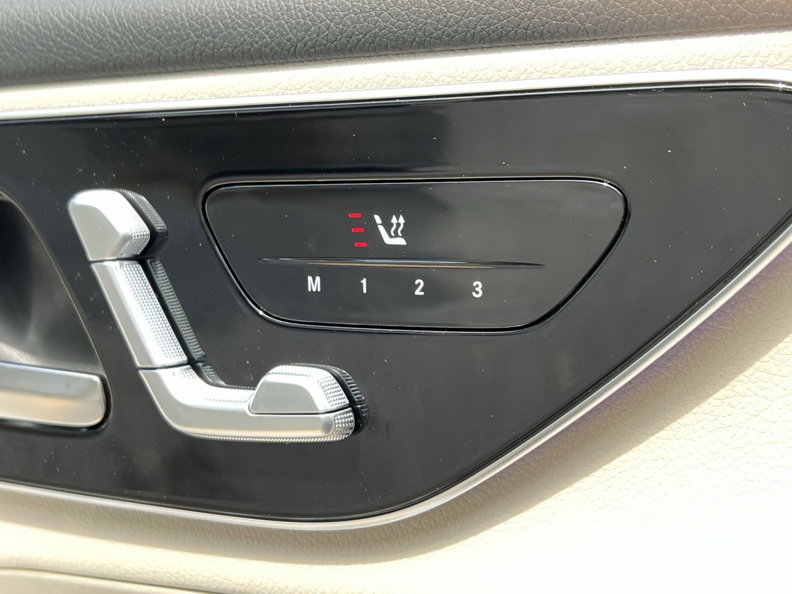 New 2026 Mercedes-Benz GLC 300 4MATIC image 40