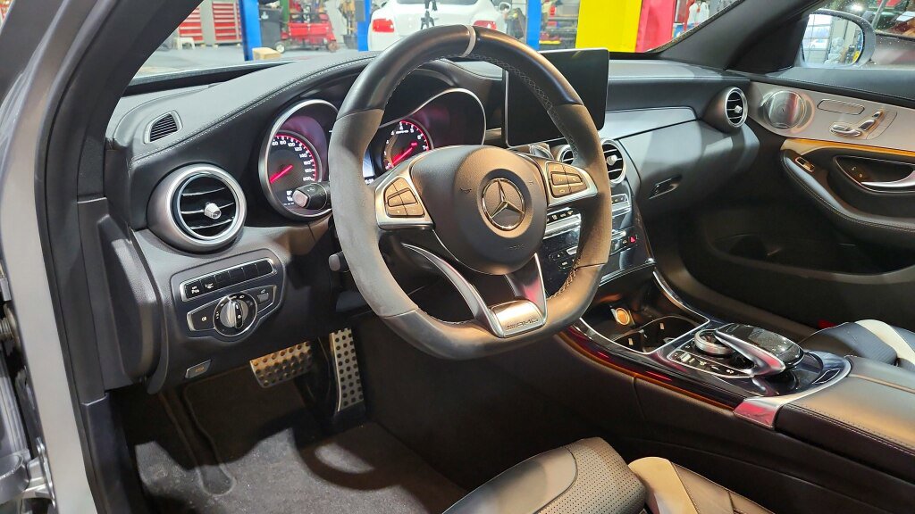 Used 2015 Mercedes-Benz C 63 AMG S image 34
