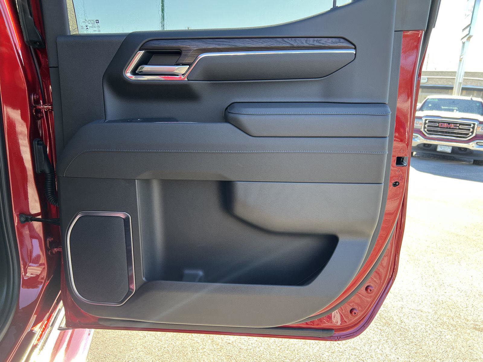 New 2026 GMC Sierra 1500 SLT w/ SLT Premium Plus Package image 21
