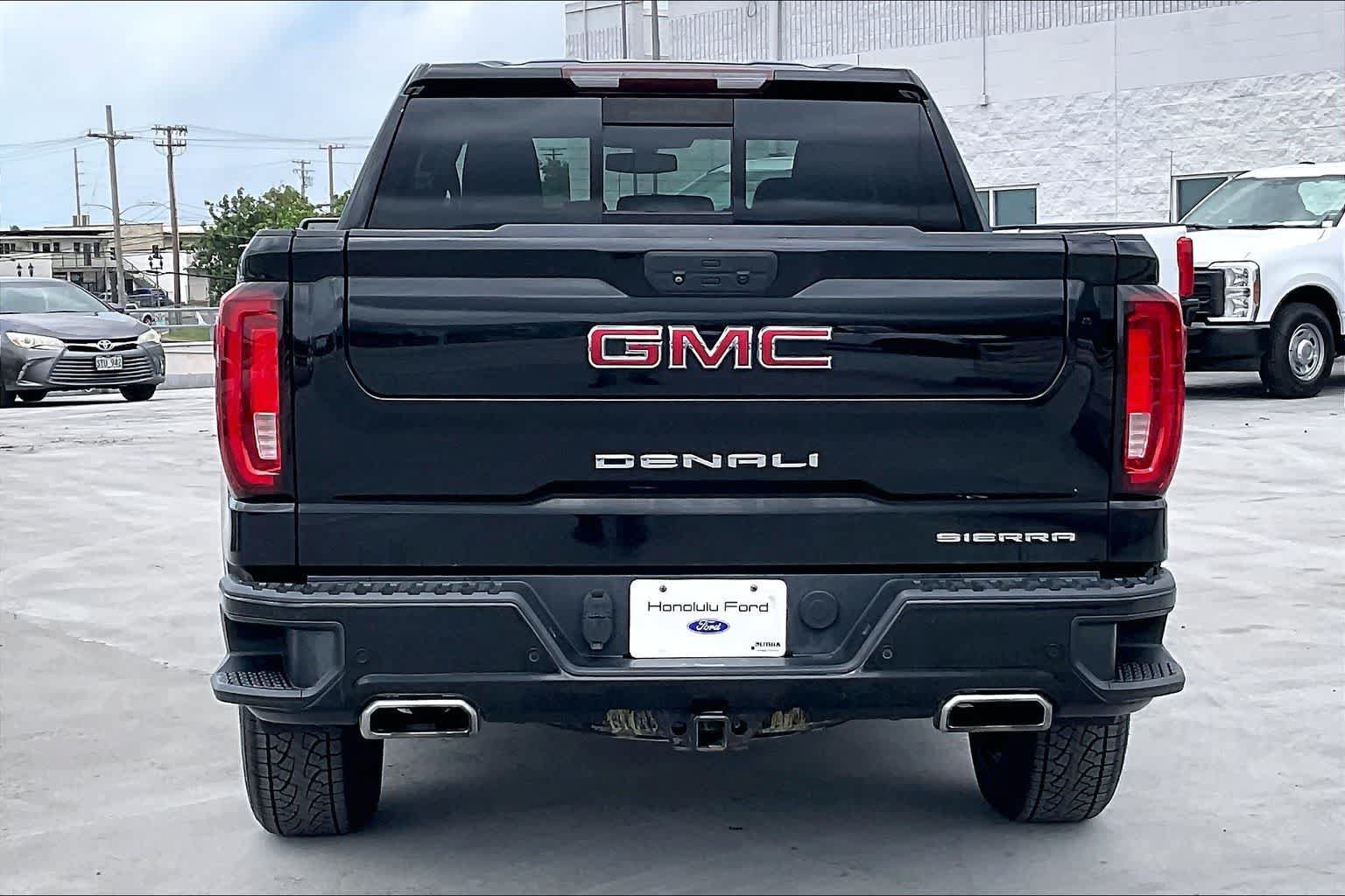 Used 2022 GMC Sierra 1500 Elevation w/ Preferred Package AWD/4WD image 5