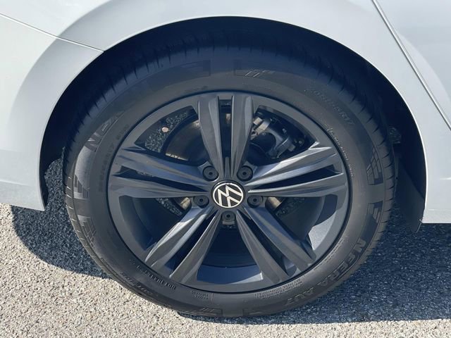 Used 2024 Volkswagen Jetta SE image 30