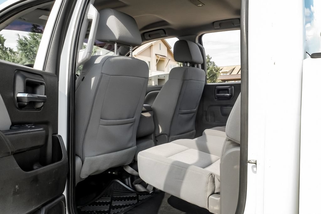 Used 2018 Chevrolet Silverado 1500 W/T w/ Trailering Package AWD/4WD image 31