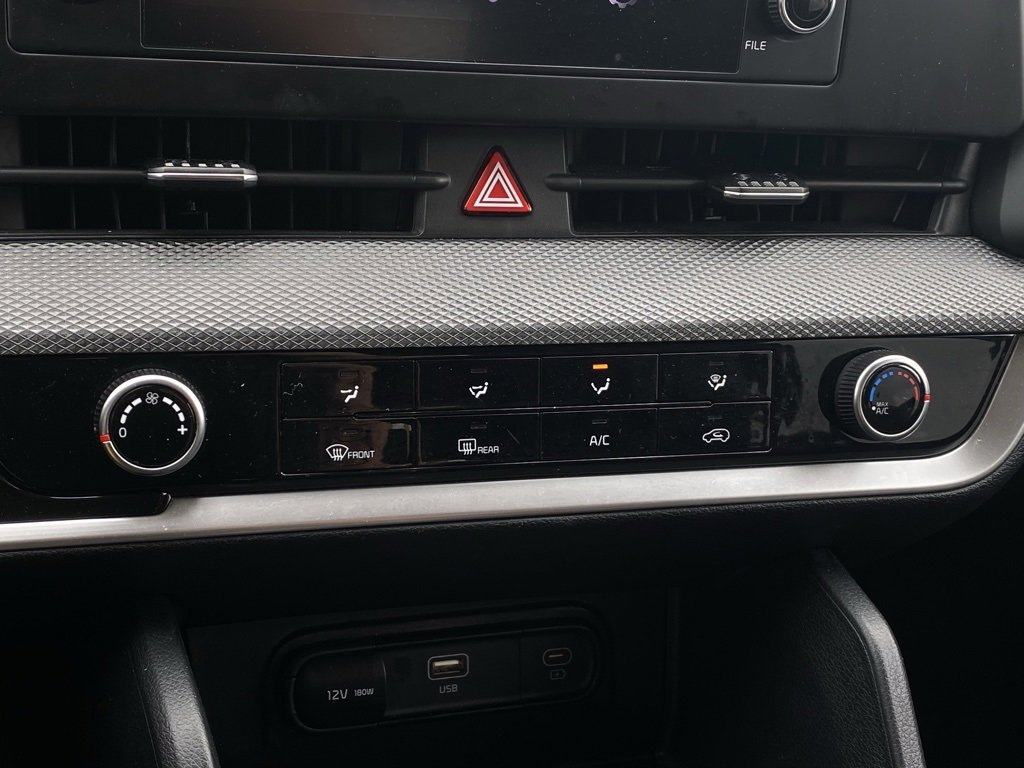 Certified 2024 Kia Sportage LX image 16