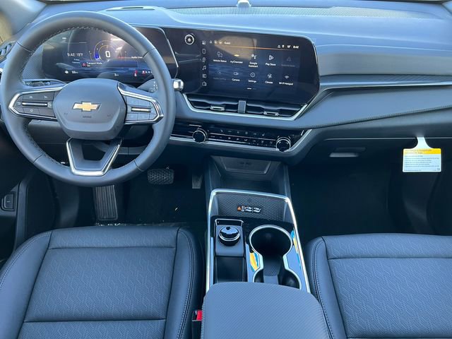 New 2026 Chevrolet Equinox LT w/ Convenience Package II image 2