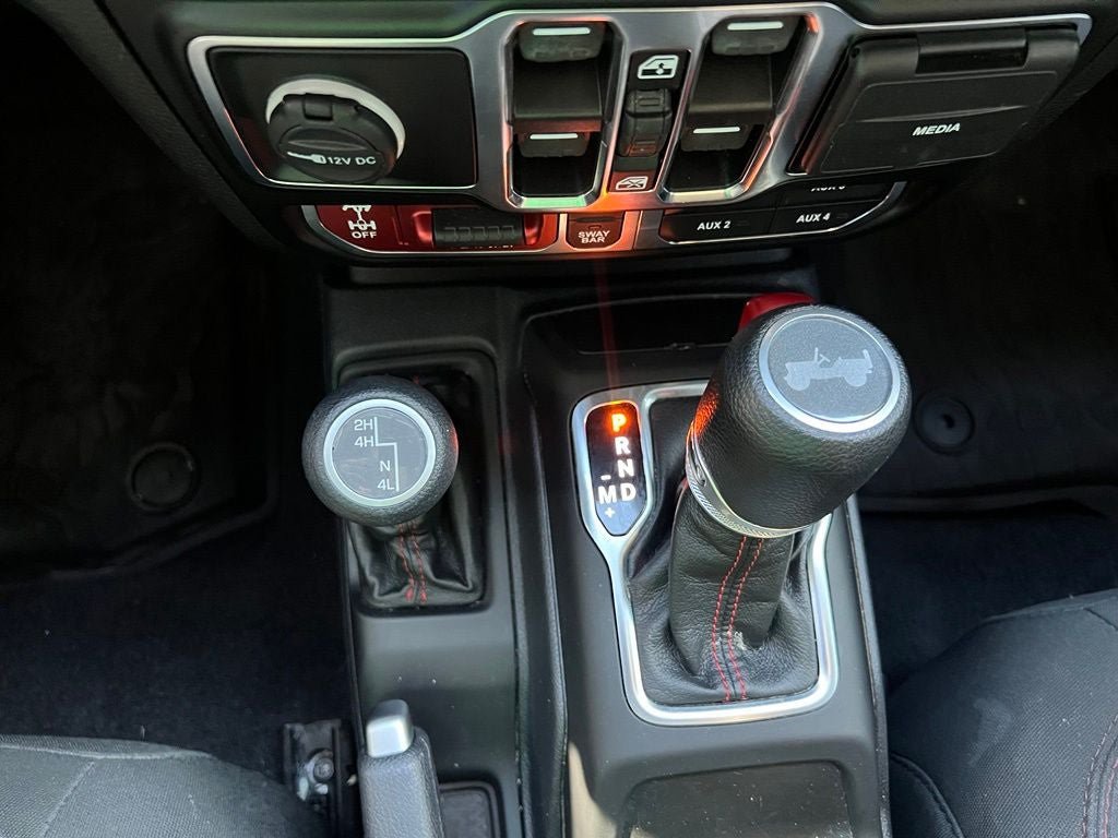 Used 2021 Jeep Wrangler Unlimited Rubicon AWD/4WD image 15