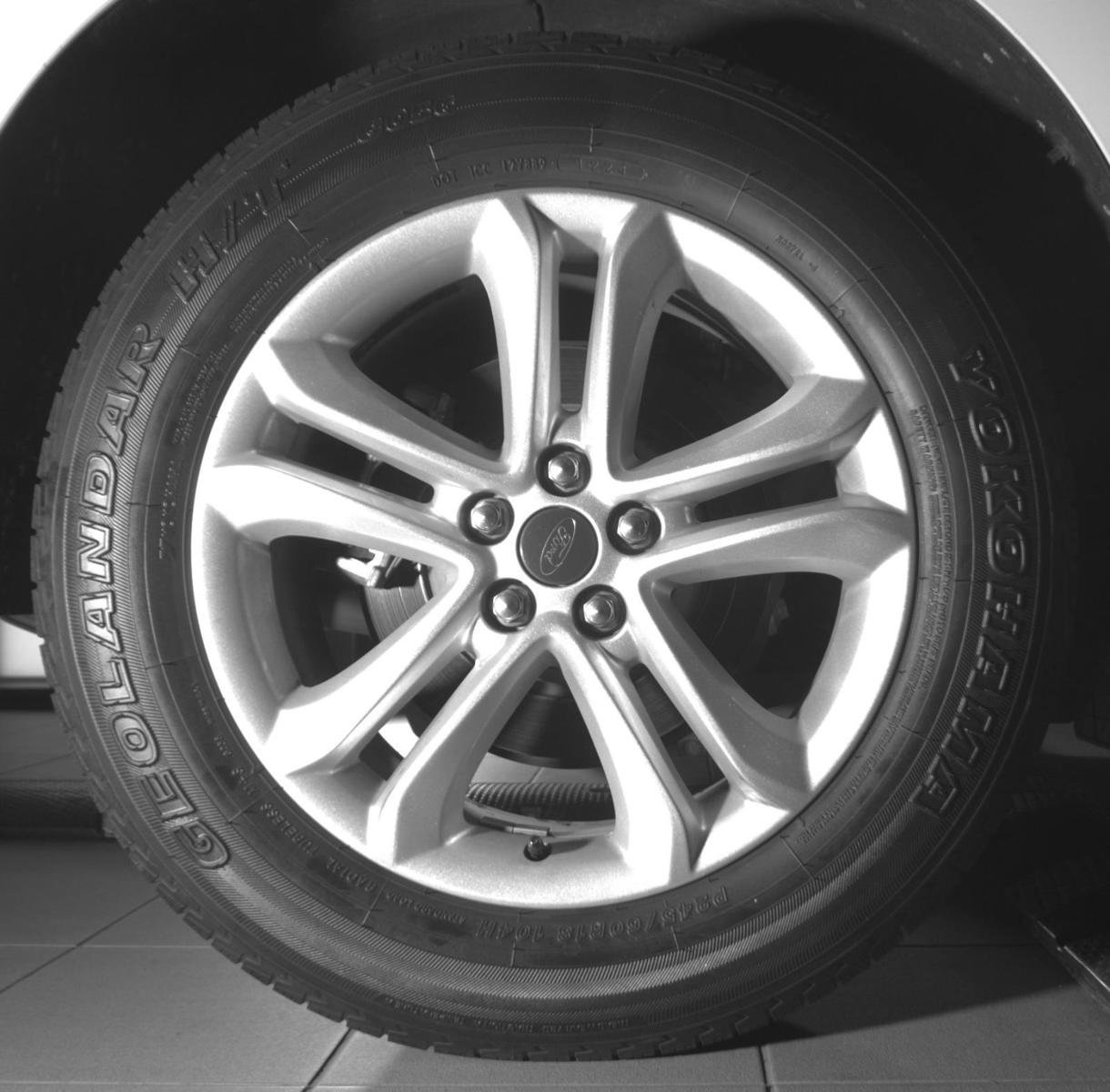 Used 2019 Ford Edge SEL FWD image 15