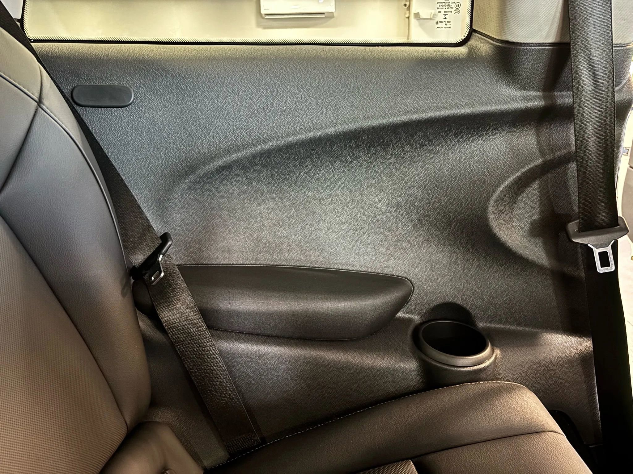 Used 2019 MINI Cooper 2-Door Hardtop w/ Signature Upholstery Package image 28