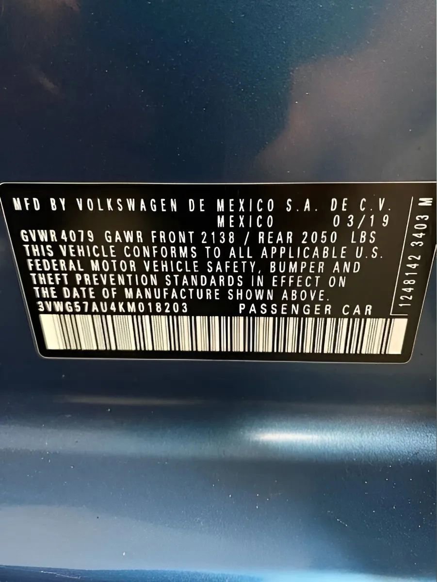 Used 2019 Volkswagen Golf SE FWD image 29