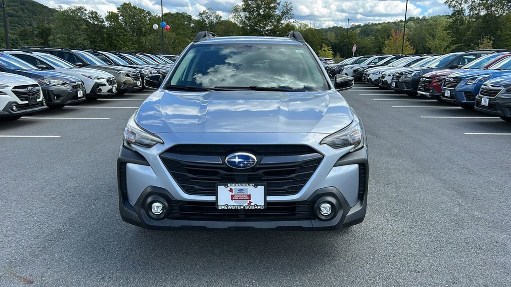 Used 2025 Subaru Outback Premium image 2