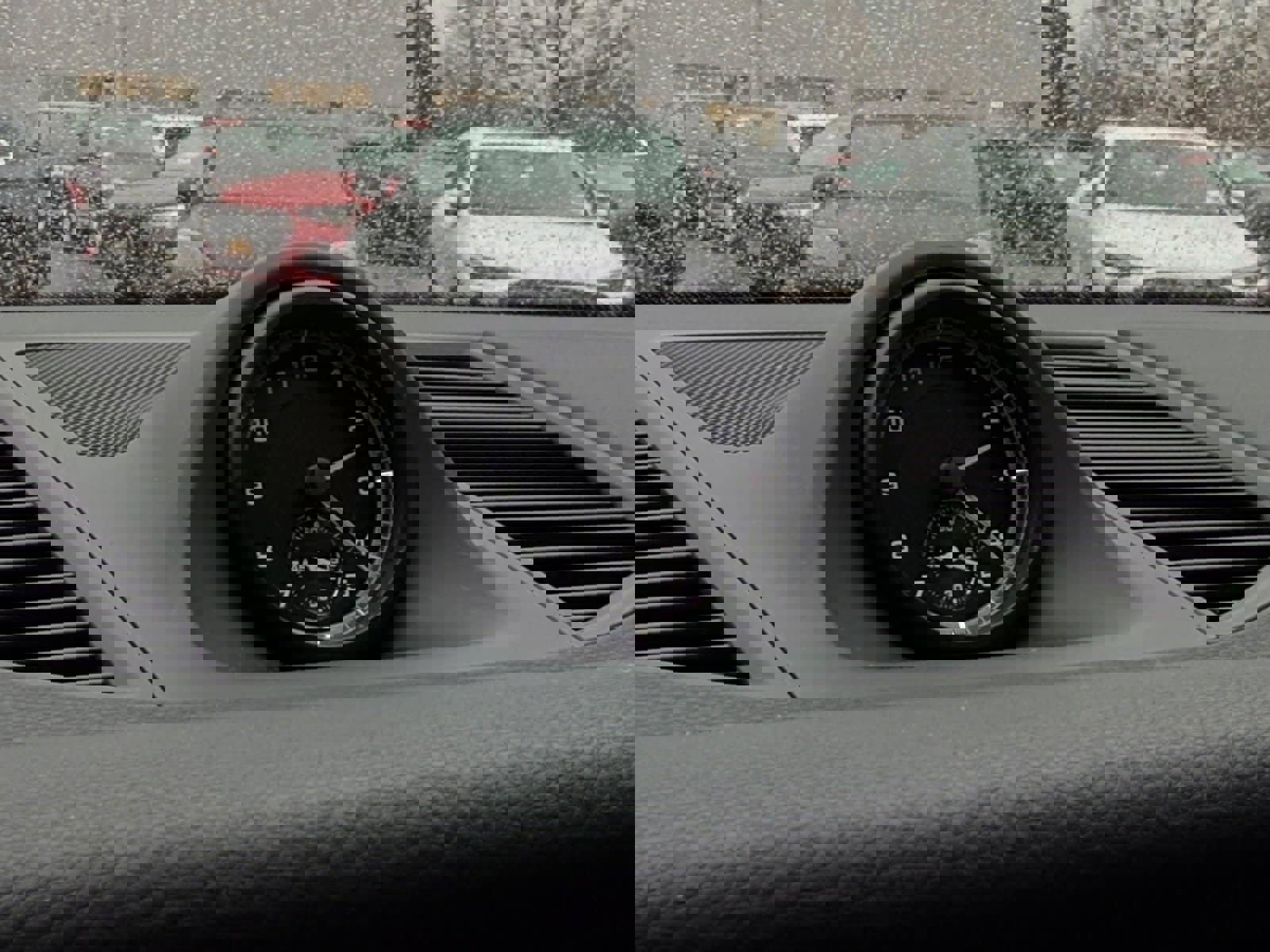 New 2026 Porsche Macan image 34