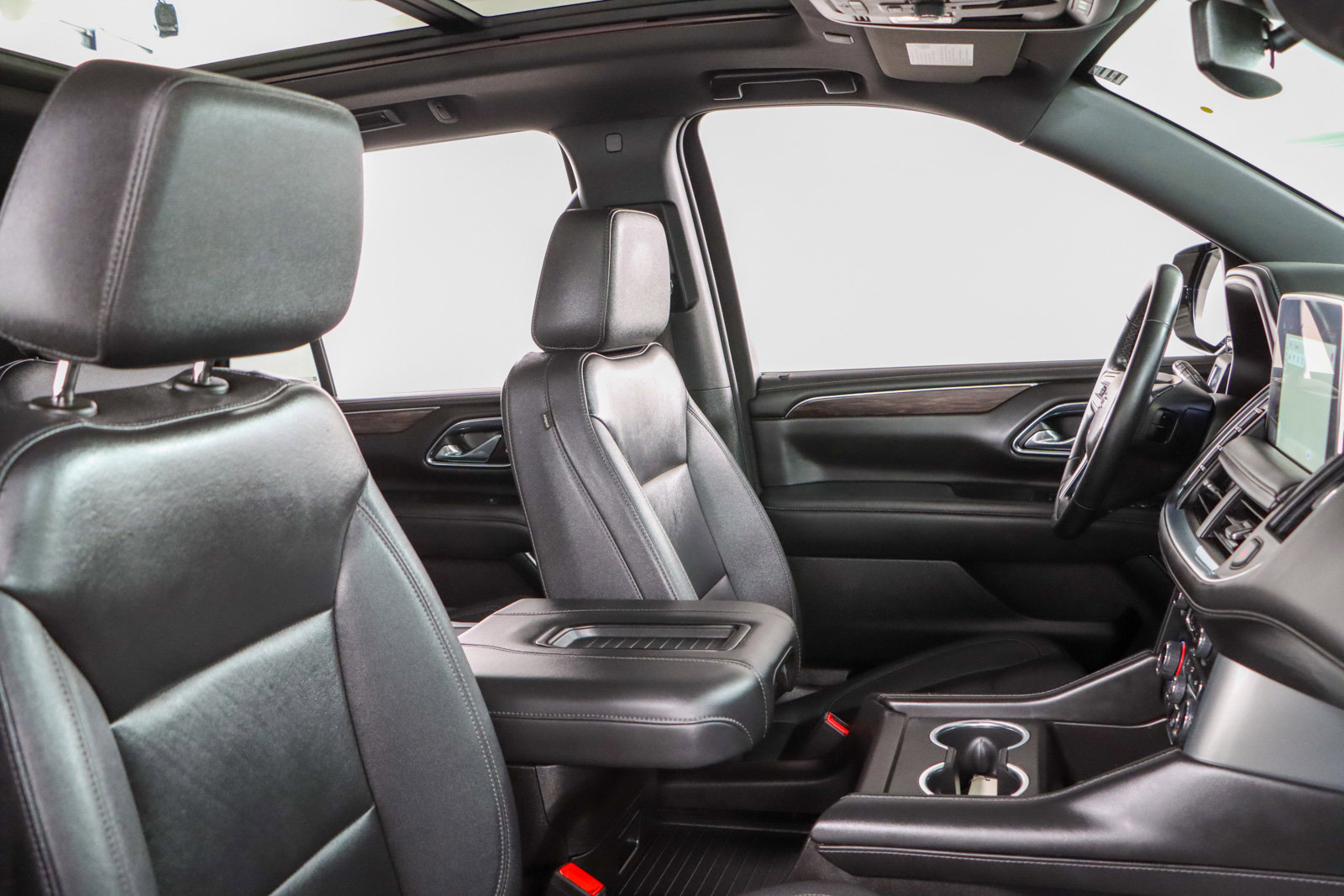 Used 2023 Chevrolet Tahoe Z71 w/ Luxury Package image 31