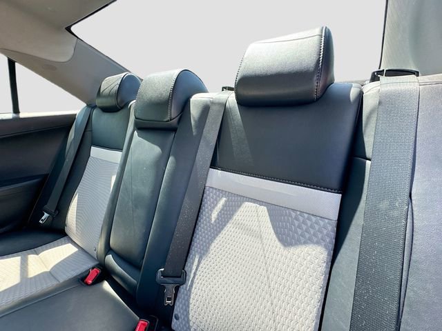 Used 2014 Toyota Camry SE FWD image 14