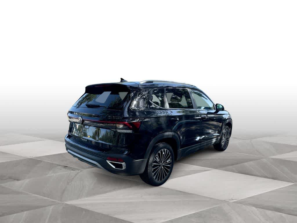 New 2026 Volkswagen Taos SE FWD image 8