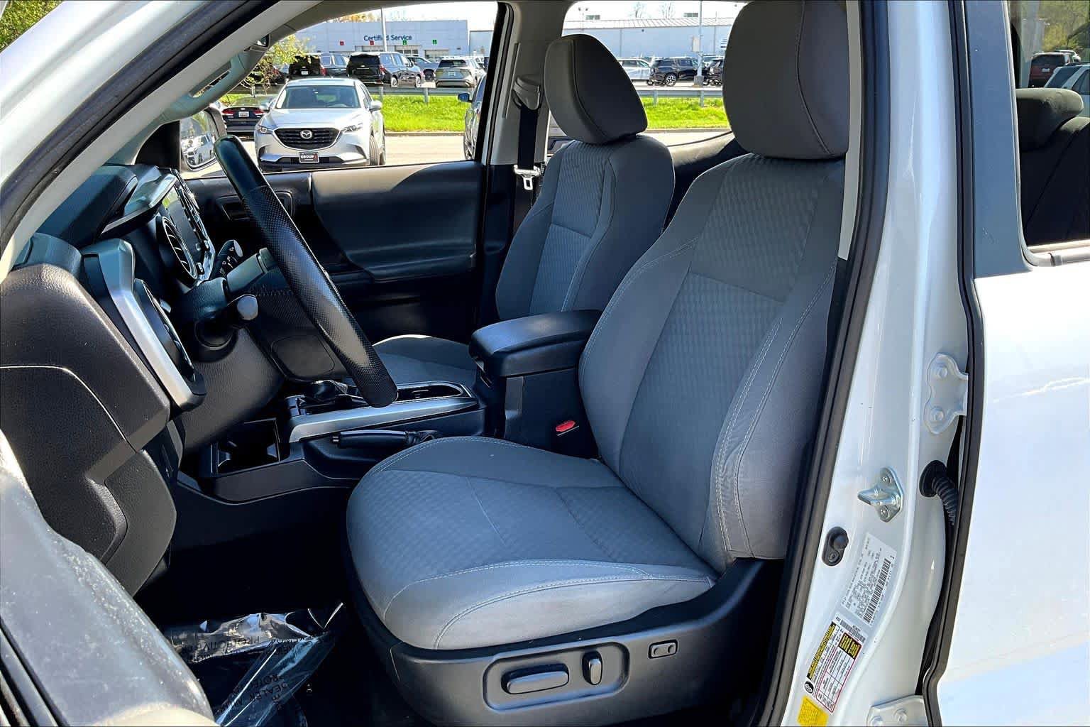 Used 2021 Toyota Tacoma SR5 image 8