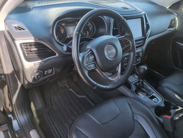 Used 2019 Jeep Cherokee Limited image 10