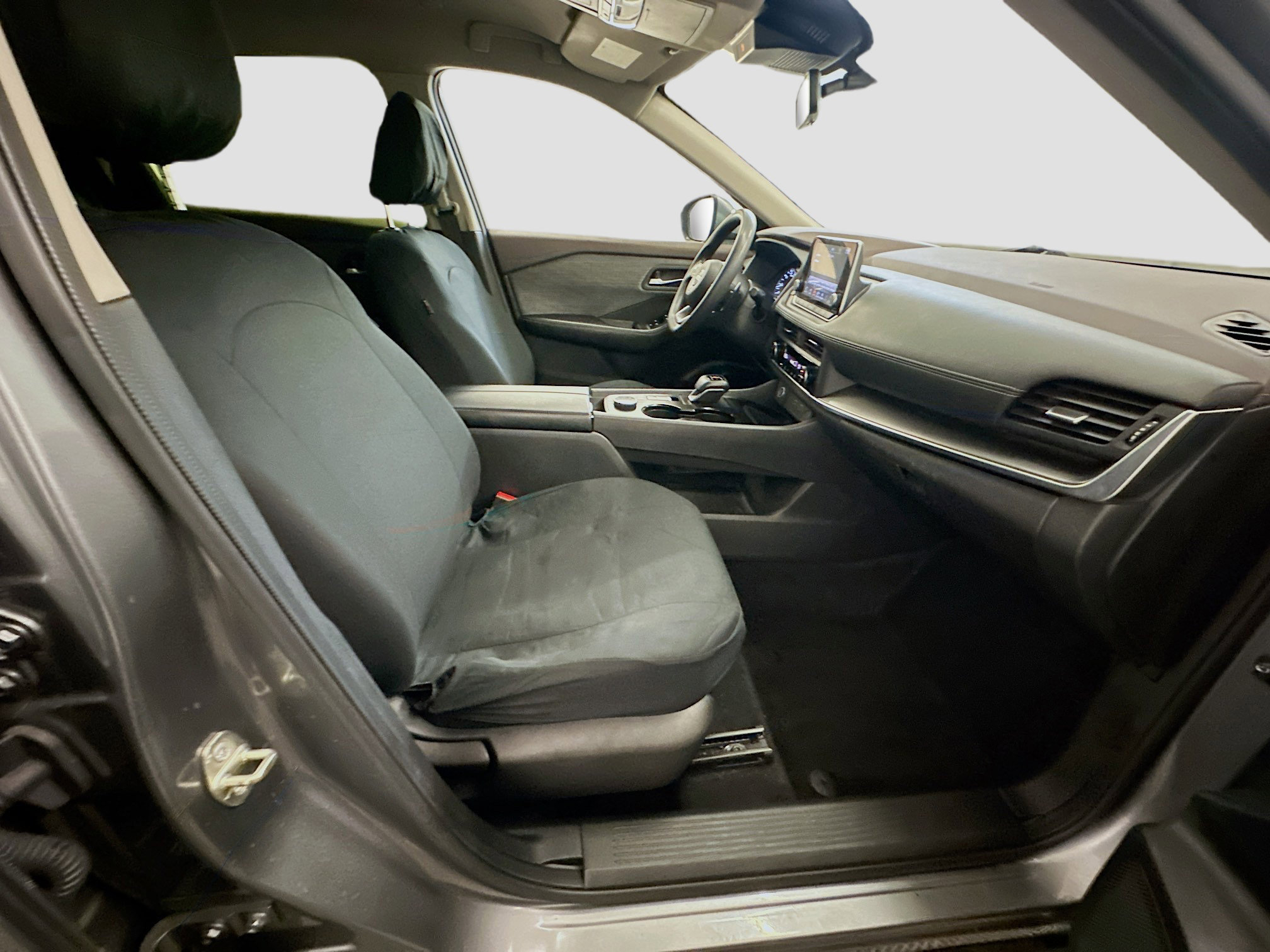 Used 2023 Nissan Rogue SV AWD/4WD image 31