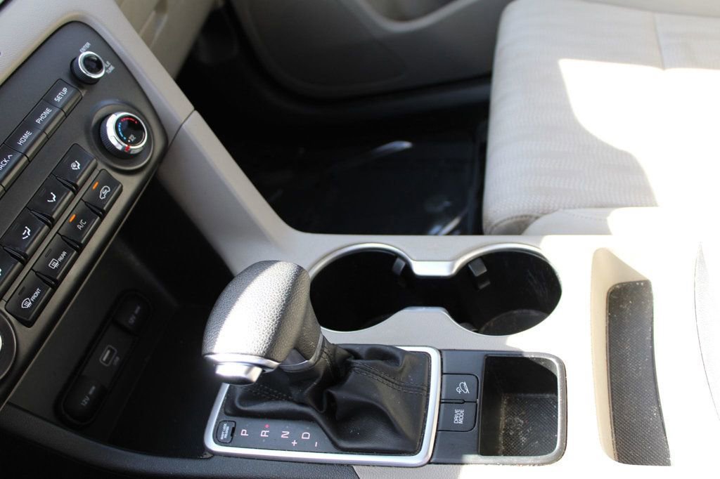 Used 2020 Kia Sportage LX FWD image 19