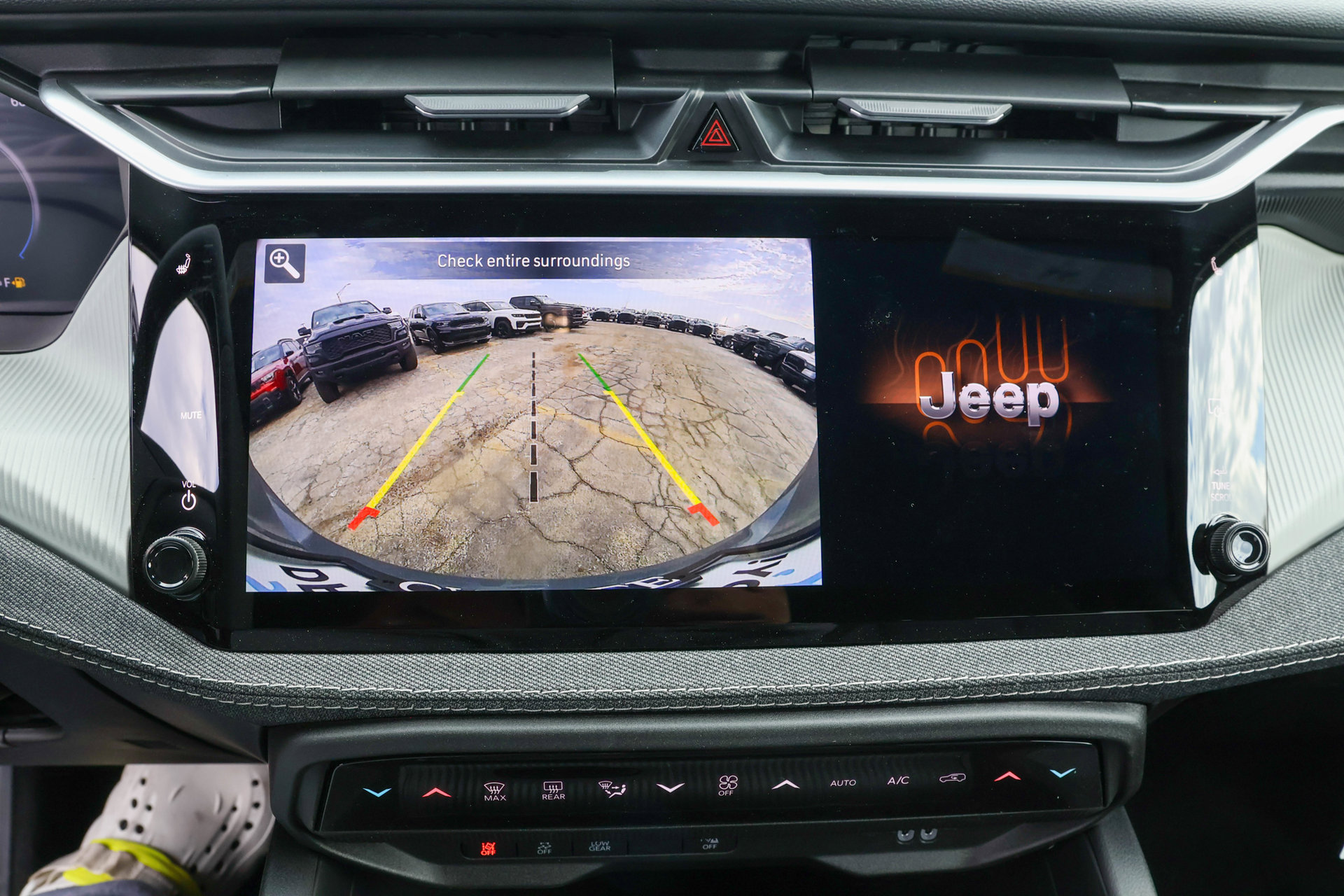 New 2026 Jeep Cherokee Laredo AWD/4WD image 17