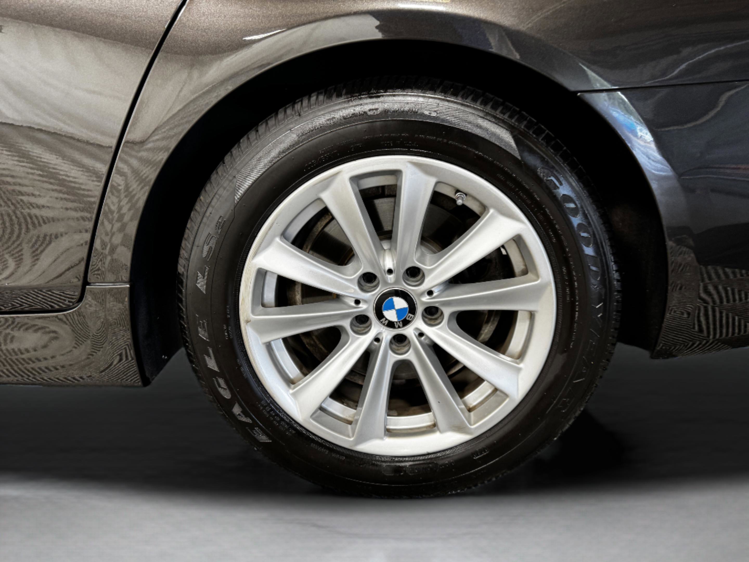 Used 2016 BMW 528i Sedan RWD image 48