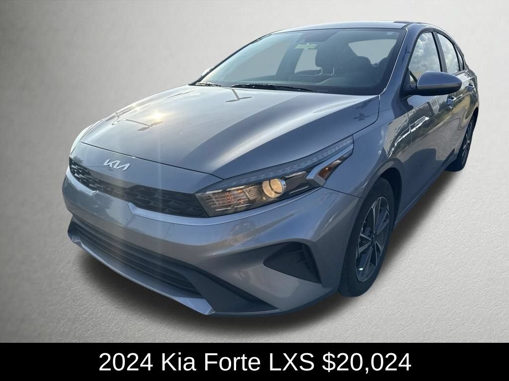 Used 2024 Kia Forte LXS FWD image 7
