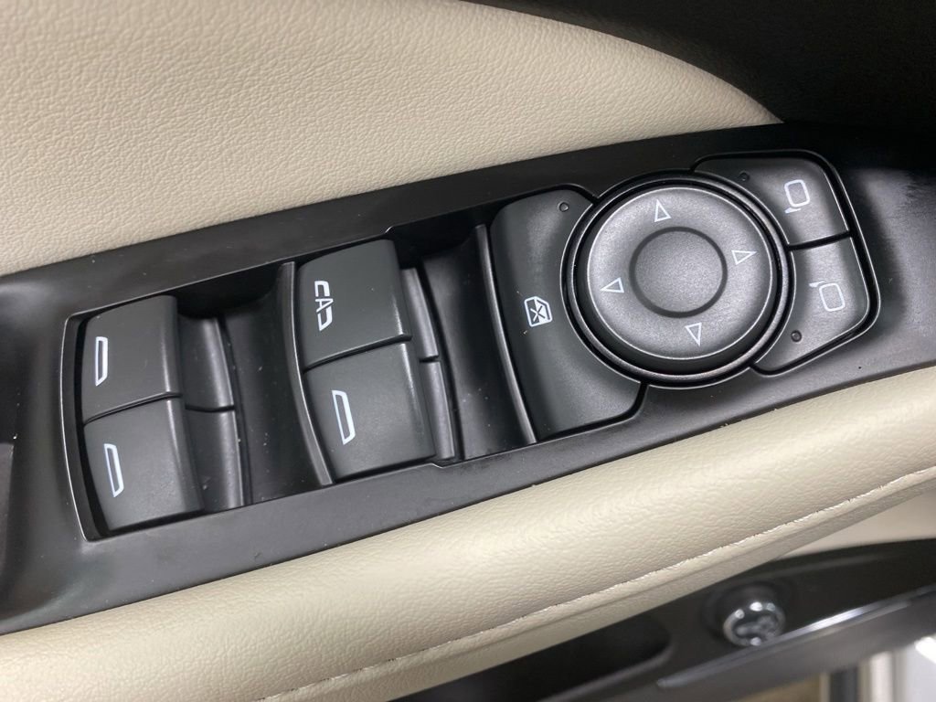 Used 2023 Buick Enclave Essence w/ LPO, Floor Liner Package AWD/4WD image 34