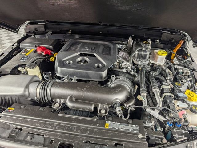 Used 2025 Jeep Wrangler Unlimited Sahara image 32