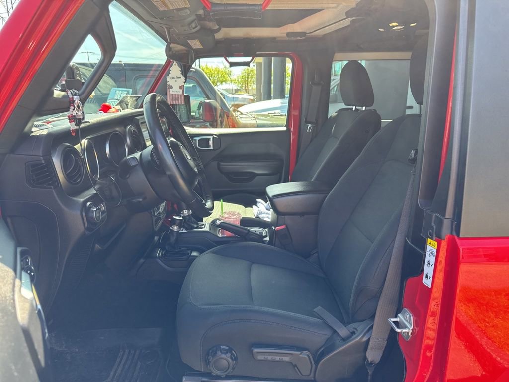 Used 2019 Jeep Wrangler Sport S image 9
