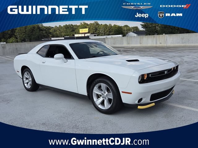 Used 2023 Dodge Challenger SXT RWD image 1
