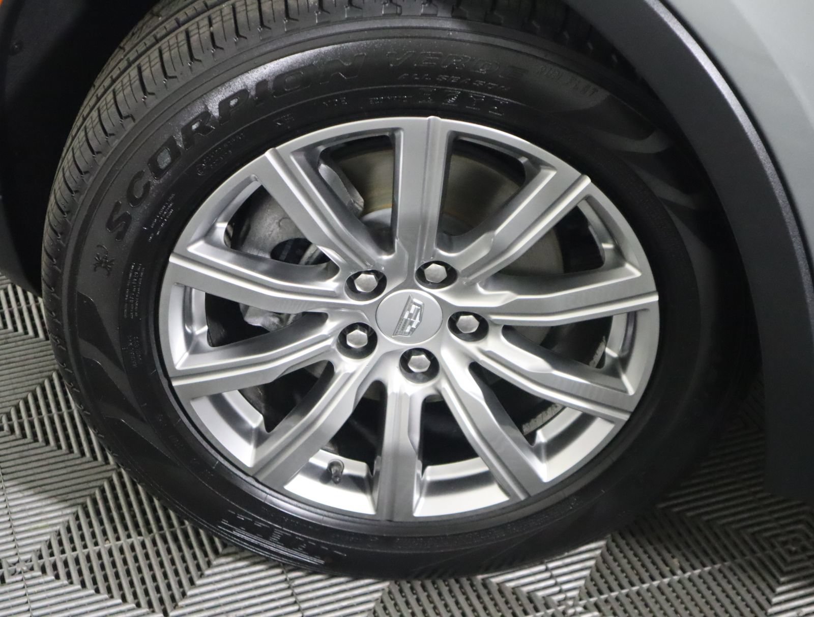 Used 2023 Cadillac XT4 Premium Luxury AWD/4WD image 60