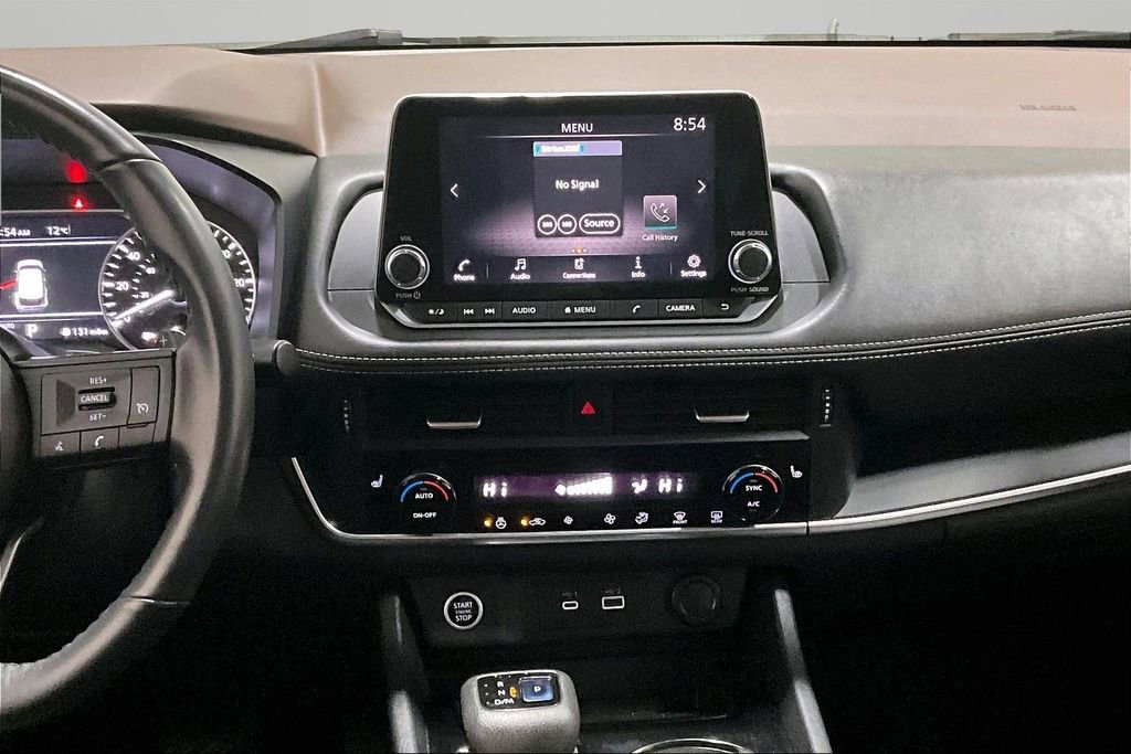 Used 2022 Nissan Rogue S image 9
