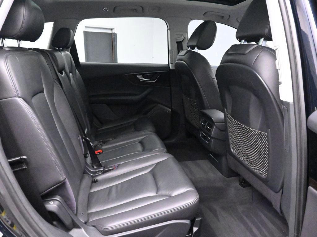 Used 2017 Audi Q7 3.0T Premium Plus image 18