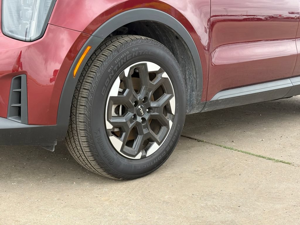 Certified 2025 Kia Sorento S w/ Panoramic Sunroof Package FWD image 9